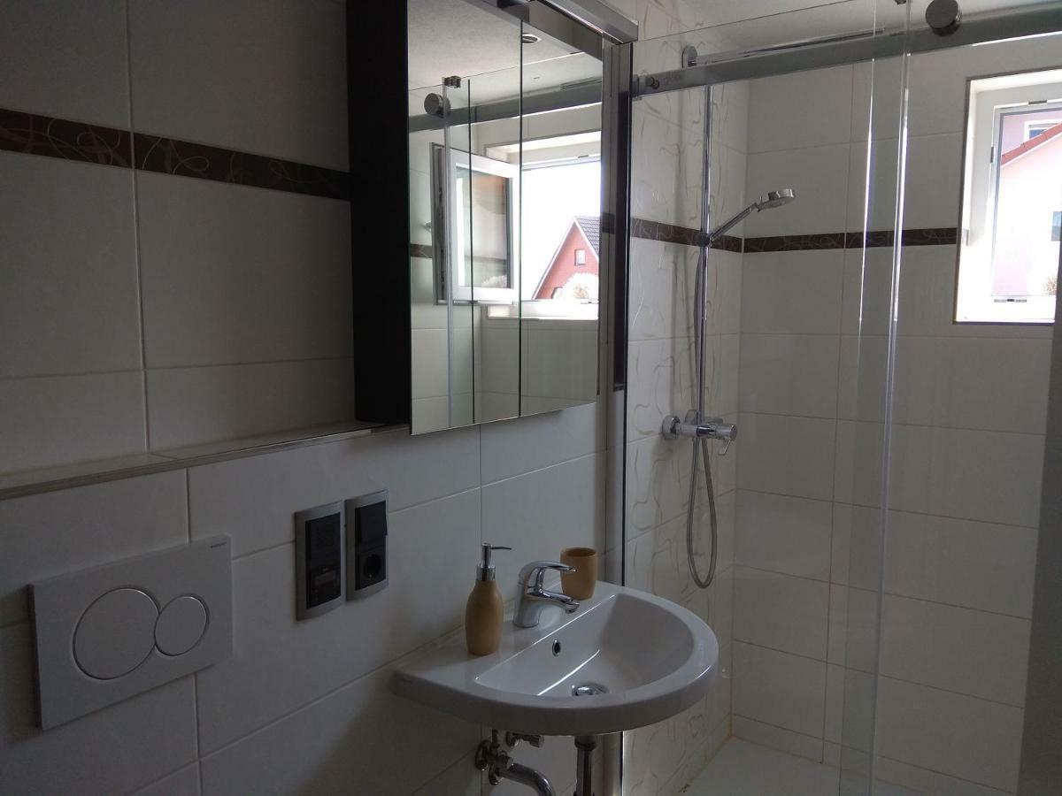 Amy'S Apartment, Relax And Enjoy بوندورف ام شفارتزو المظهر الخارجي الصورة